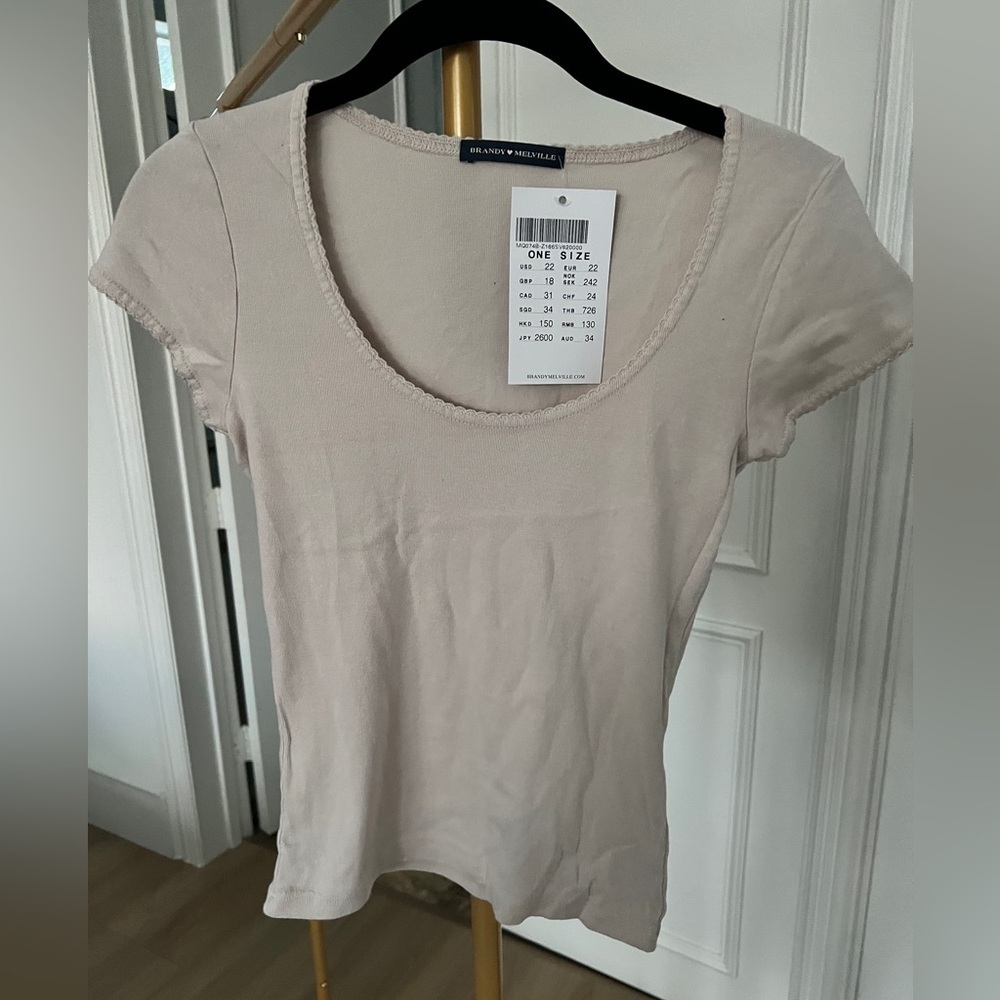 Brandy Melville Scalloped Edge Tee Nwt
